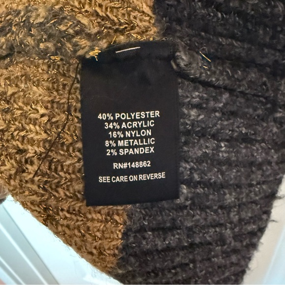 Torrid Gray and Gold Knit Sweater - Picture 3 of 6